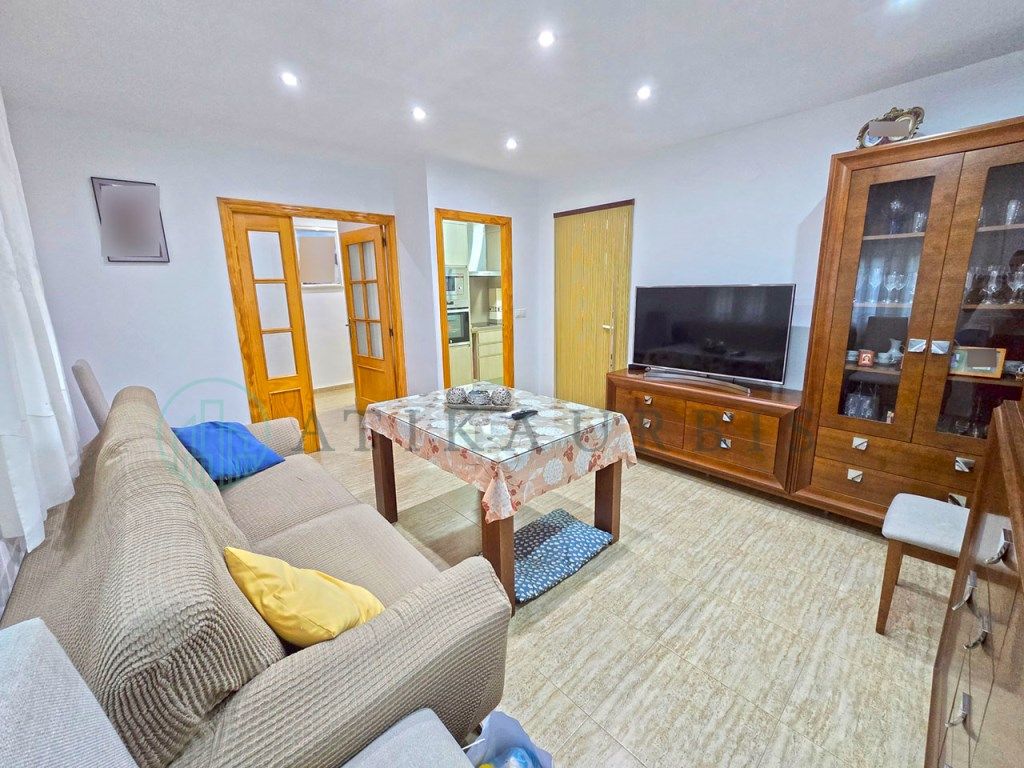 Sala de estar de Casa o chalet en venta en Cabra con Aire acondicionado, Terraza y Amueblado