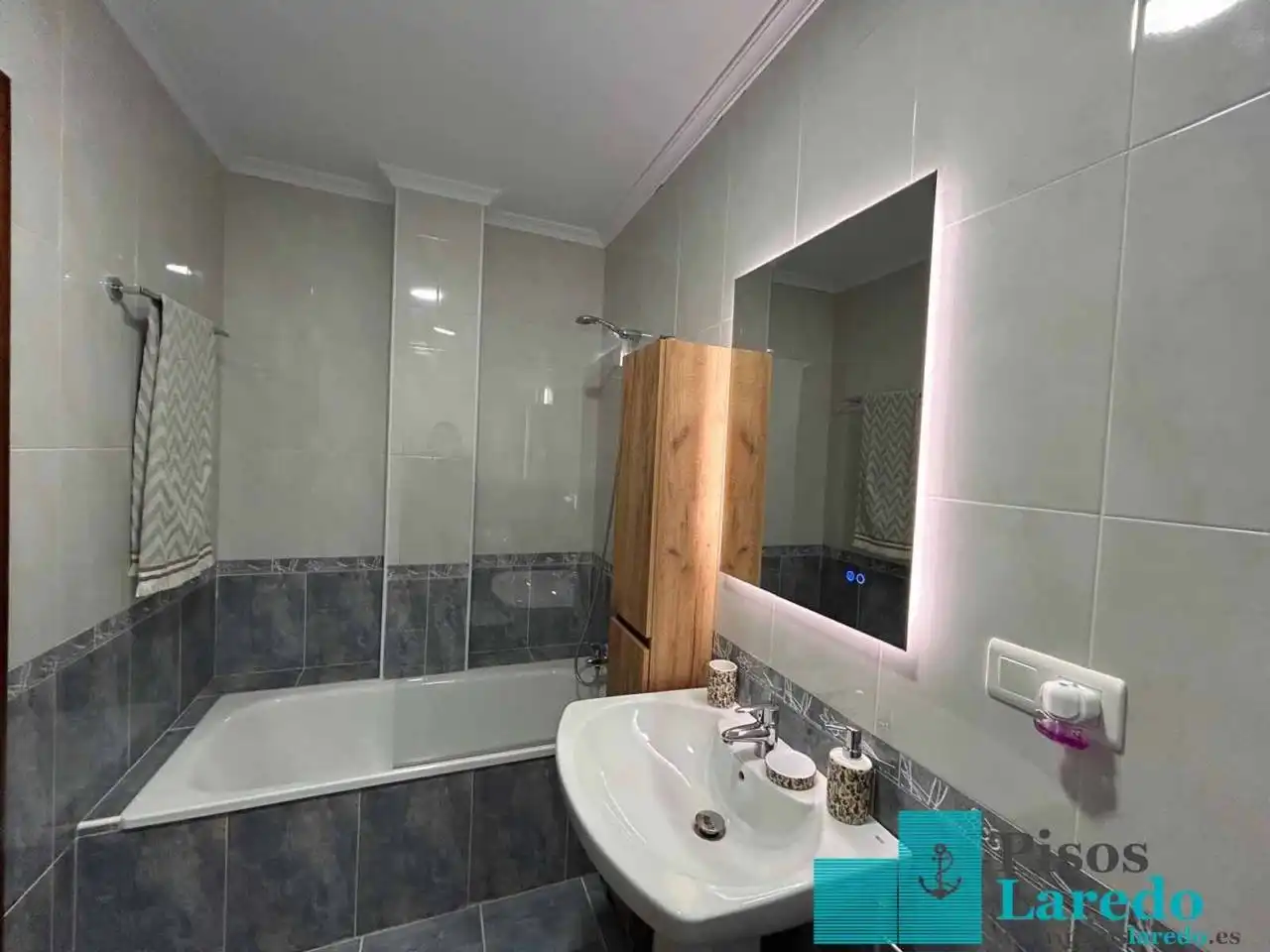 Flat for rent in Calle Badames, 27, Voto