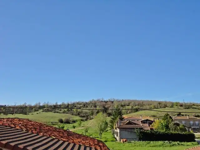 Vista exterior de Casa o chalet en venta en Cascajares de la Sierra con Trastero y Amueblado