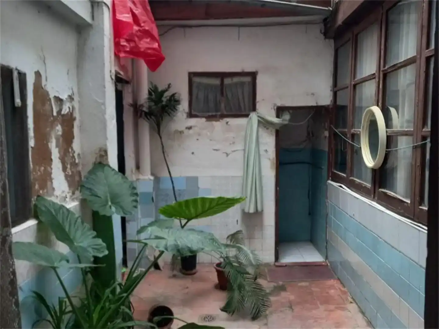 Vista exterior de Casa adosada en venda en Torrent amb Aire condicionat i Balcó