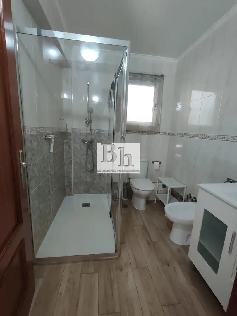 Habitación en Camino de Suárez, Parque Victoria Eugenia, Bailén - Miraflores