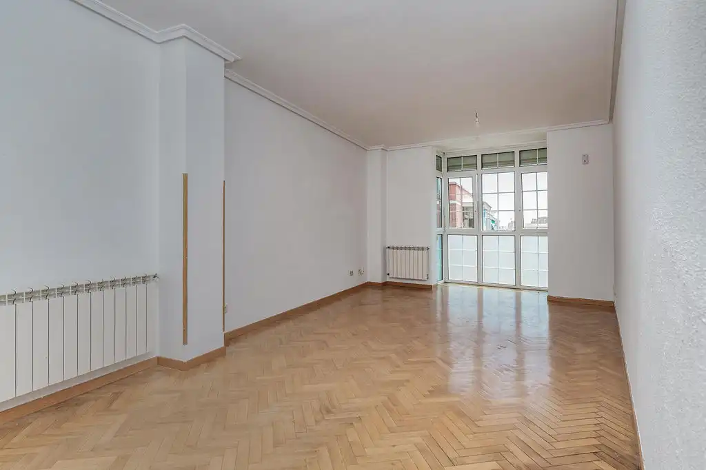 Flat with lift for sale in C/ Domingo Párraga, imagen 4