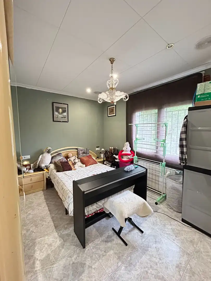 Habitación de Casa o chalet en venta en Vilobí d'Onyar con Aire acondicionado, Calefacción y Jardín privado
