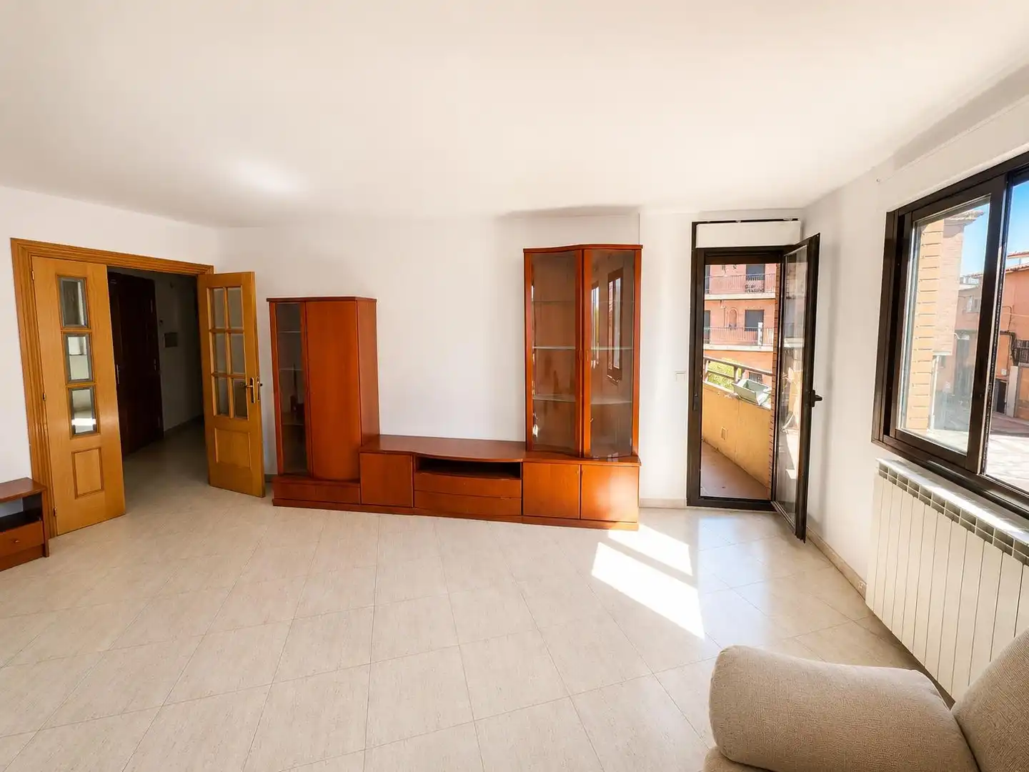 Sala d'estar de Pis en venda en La Almunia de Doña Godina  amb Jardí privat i Piscina comunitària