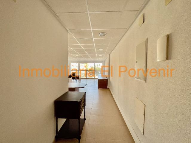 Oficina en Alquiler en Avenida CABO DE LA NAO PLA en Montañar - El Arenal