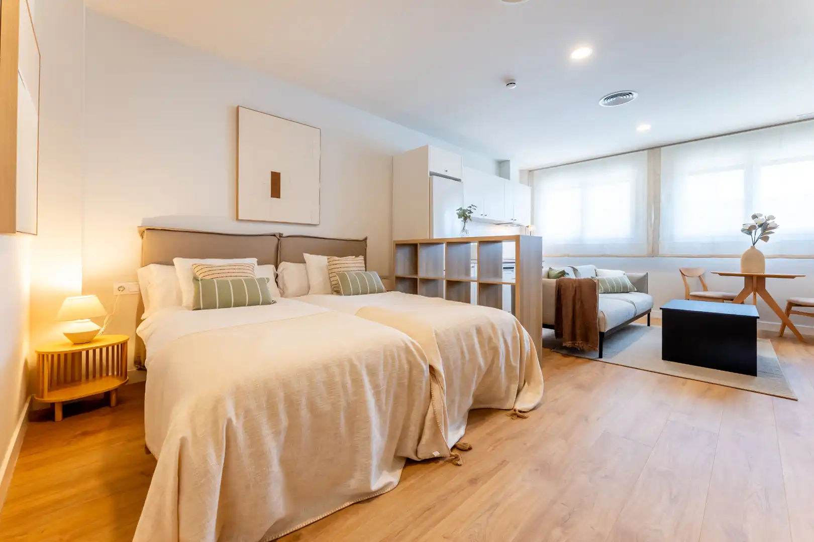 Study for rent in Avenida de las Ciencias, 39, Colores - Entreparques