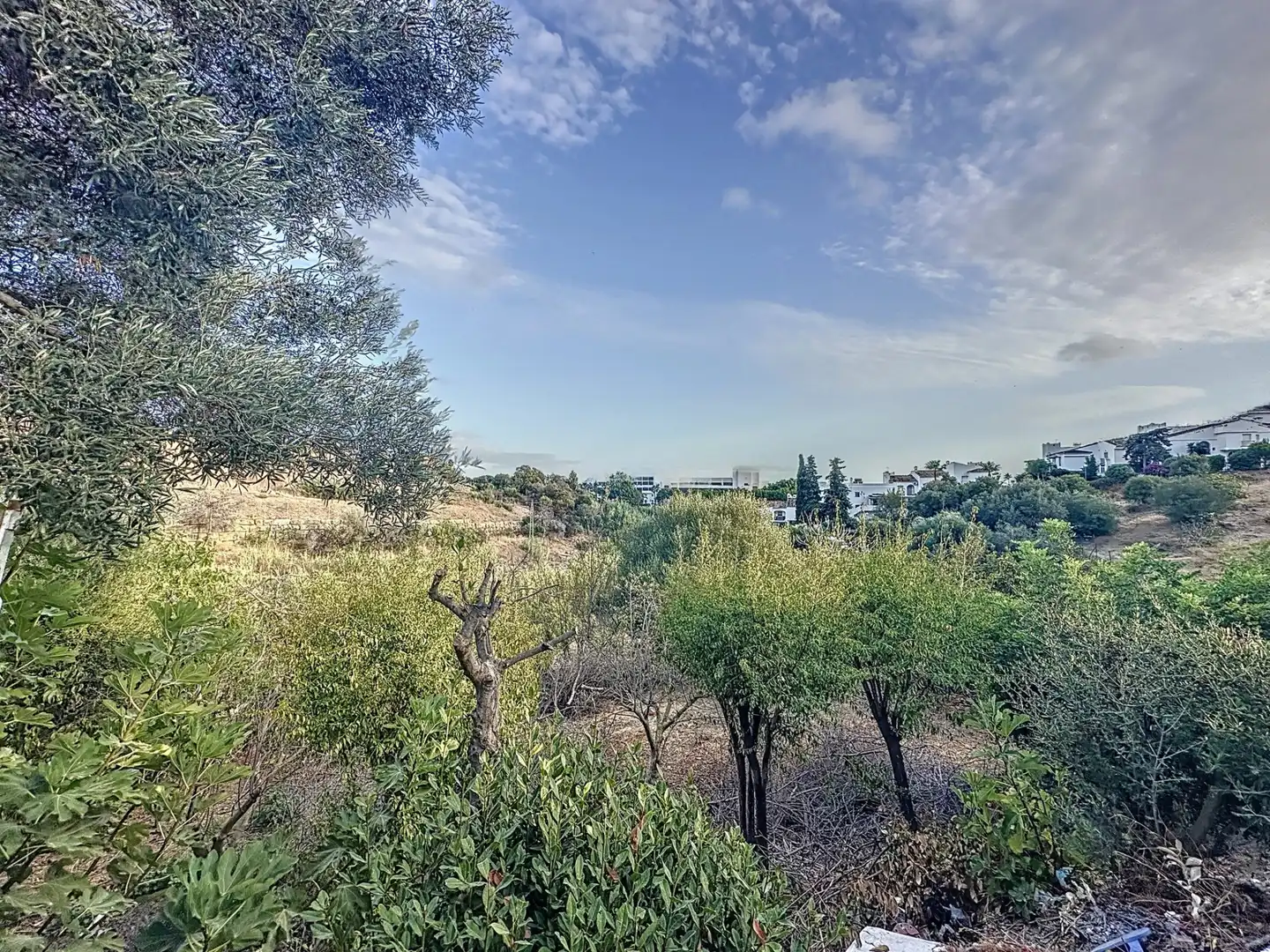 Country house zum Verkauf in Estepona mit Klimaanlage, Privatgarten und Terrasse