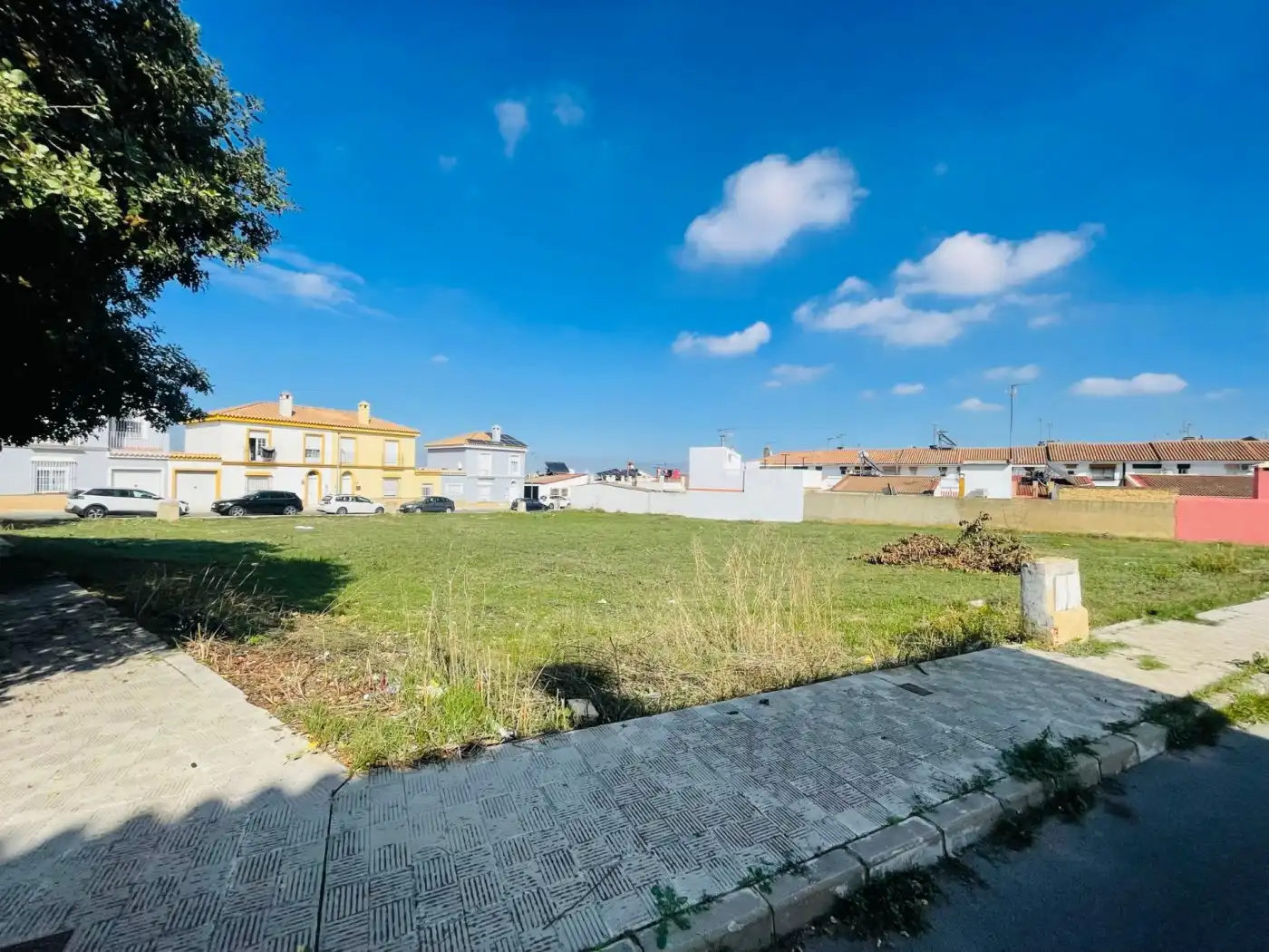 Terreny residencial en venda a Calle ANTONIO MACHADO 25