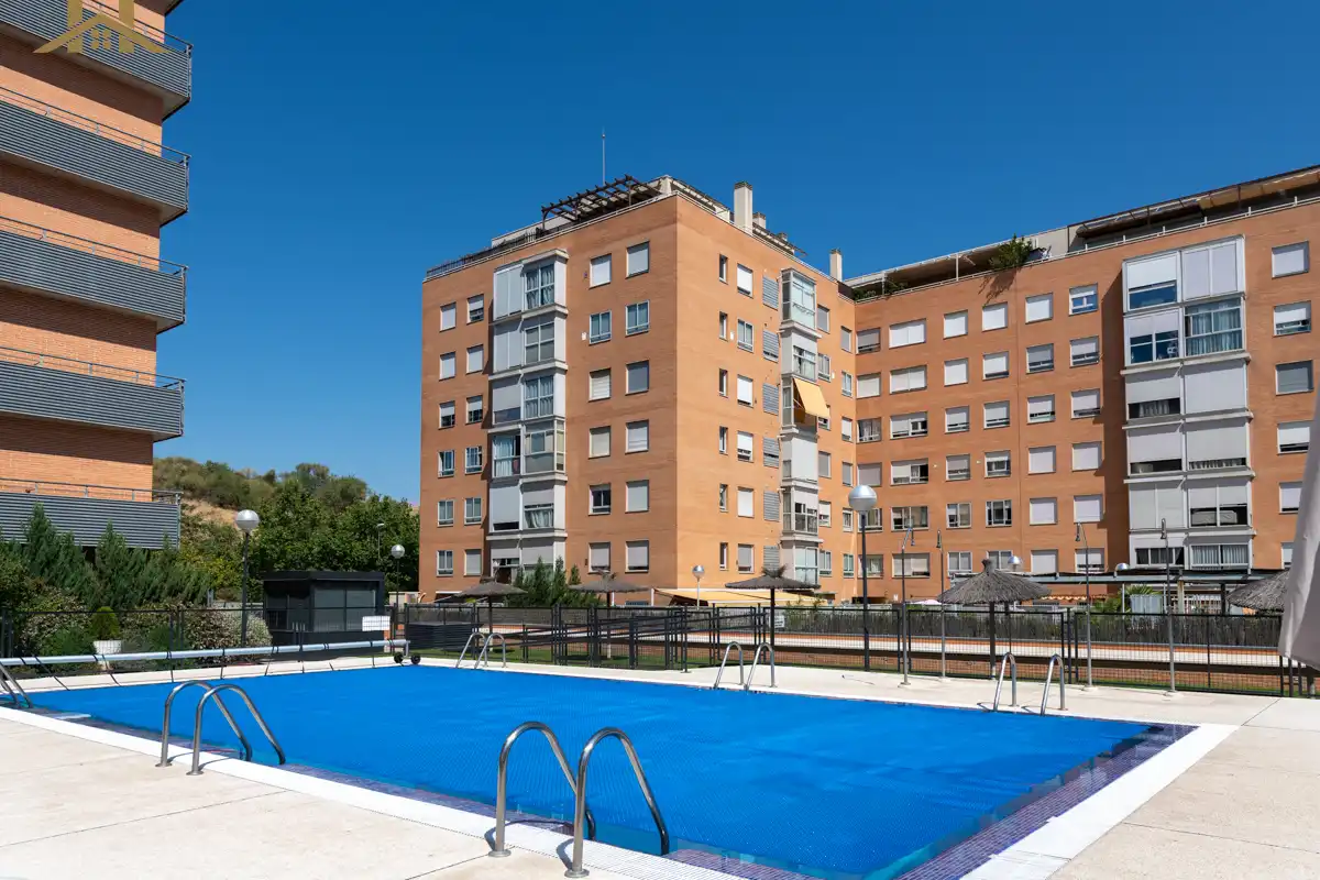 Appartement avec piscine à vendre à Calle del Puerto de Somport