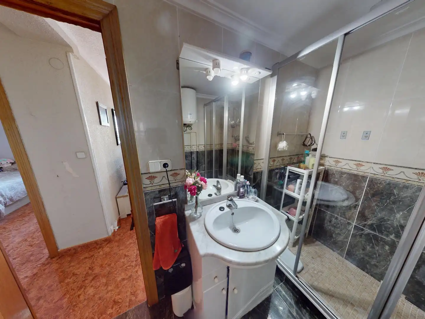 Badezimmer von Wohnung zum Verkauf in Valencia mit Klimaanlage