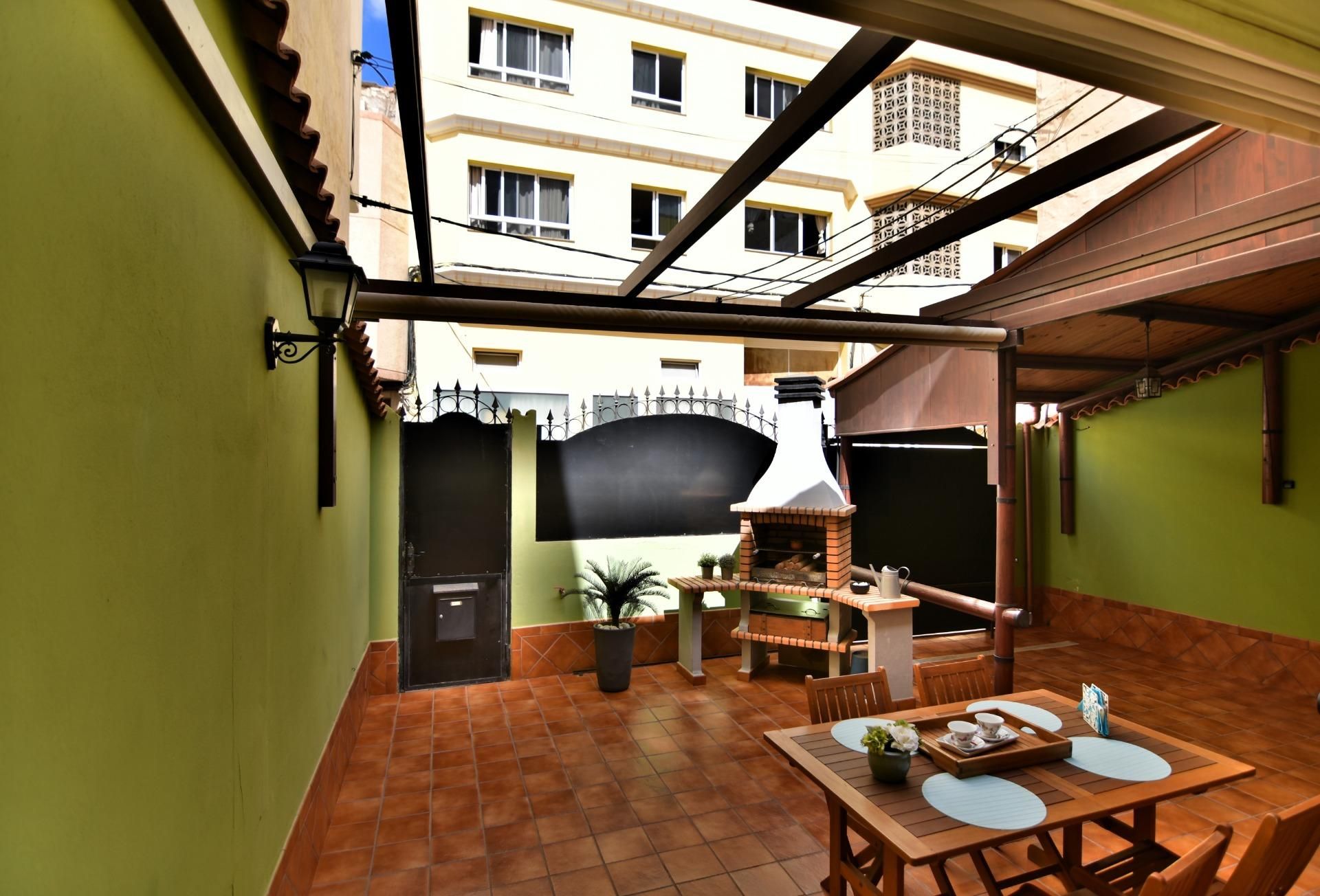 Terrassa de Casa o xalet en venda en Santa Lucía de Tirajana amb Aire condicionat, Terrassa i Traster