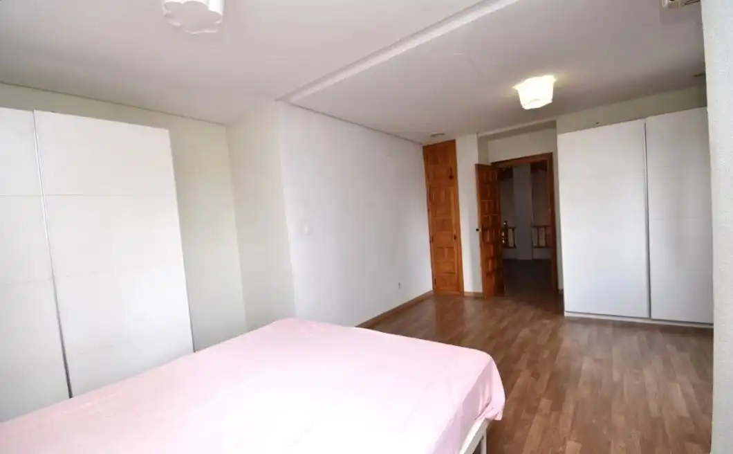 Habitación de Casa o chalet en venta en Elche / Elx con Jardín privado, Terraza y Trastero