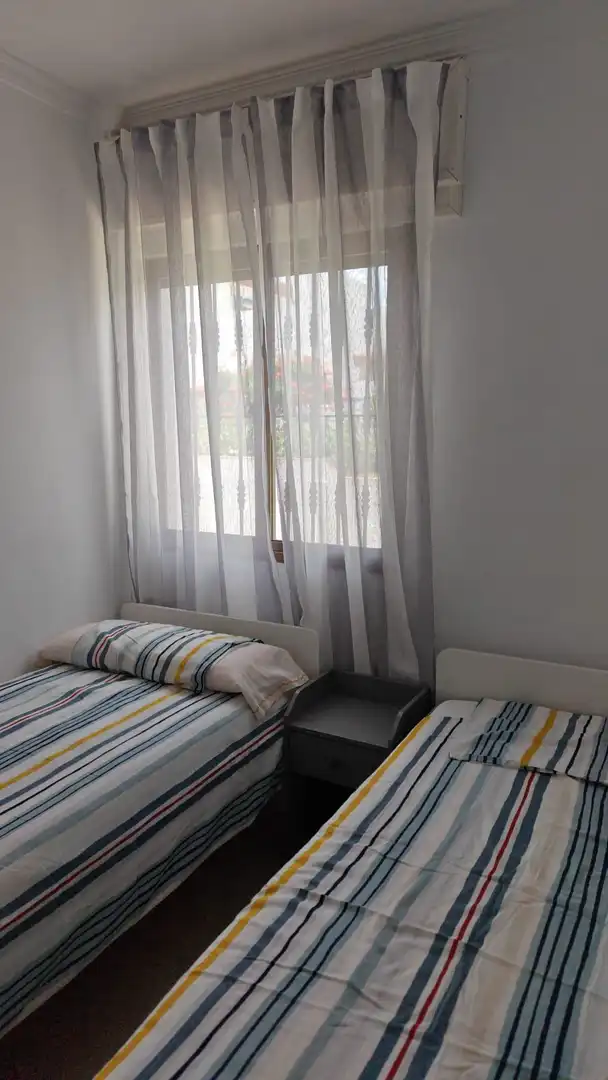 Habitación de Apartamento de alquiler en Sanlúcar de Barrameda con Aire acondicionado y Amueblado