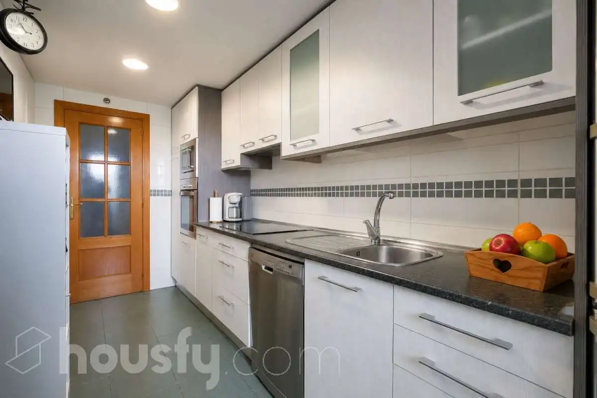 Kitchen of Flat for sale in Torrejón de Ardoz  with Air Conditioner, Heating and Storage room