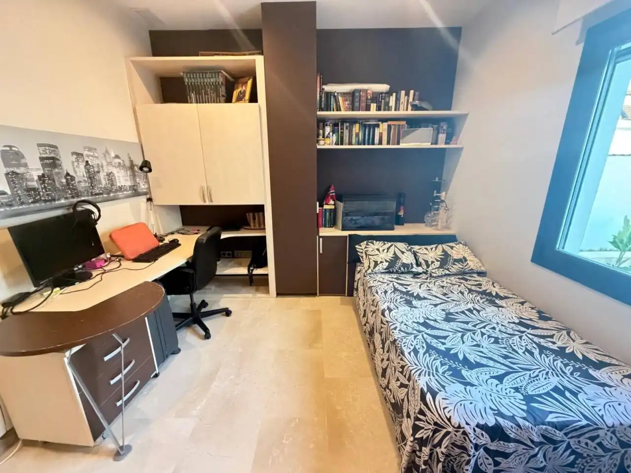 Dormitori de Casa o xalet en venda en Chiclana de la Frontera amb Aire condicionat, Jardí privat i Terrassa