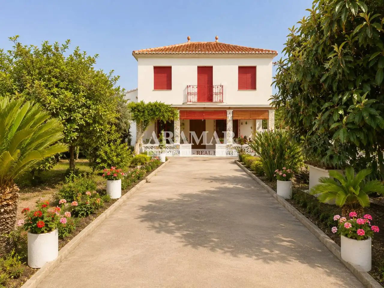 Villa mit Garten zum Verkauf in Pego