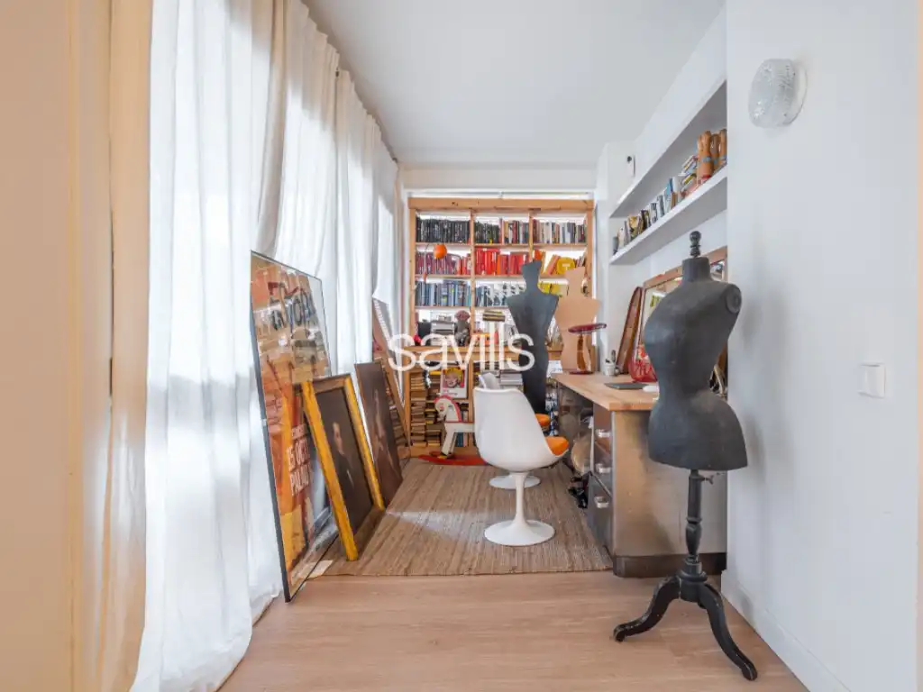Habitación de Apartamento en venta en Barcelona con Balcón