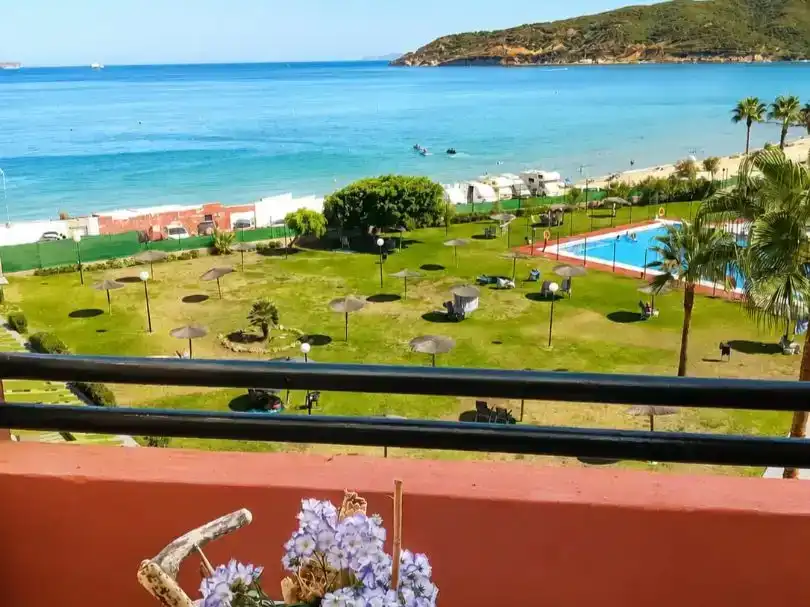 Dachboden zur Miete in Algeciras mit Schwimmbad, Möbliert und Balkon