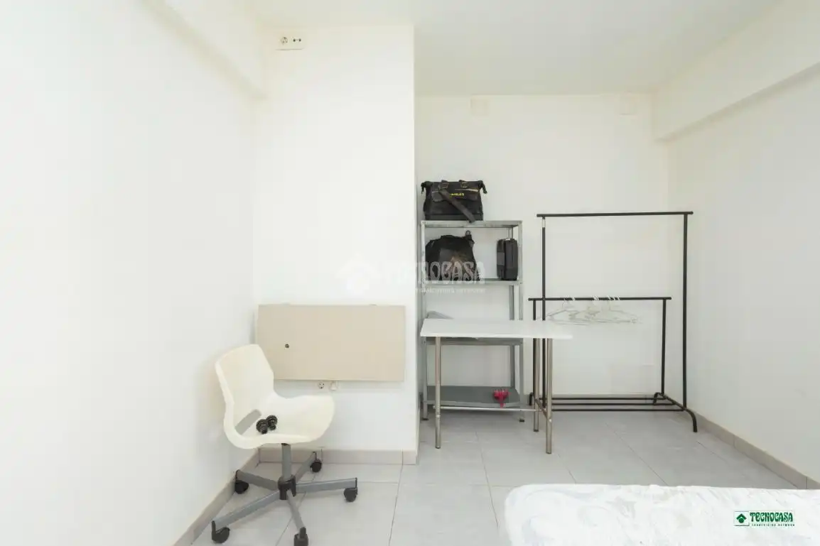 Habitación de Piso en venta en Almería