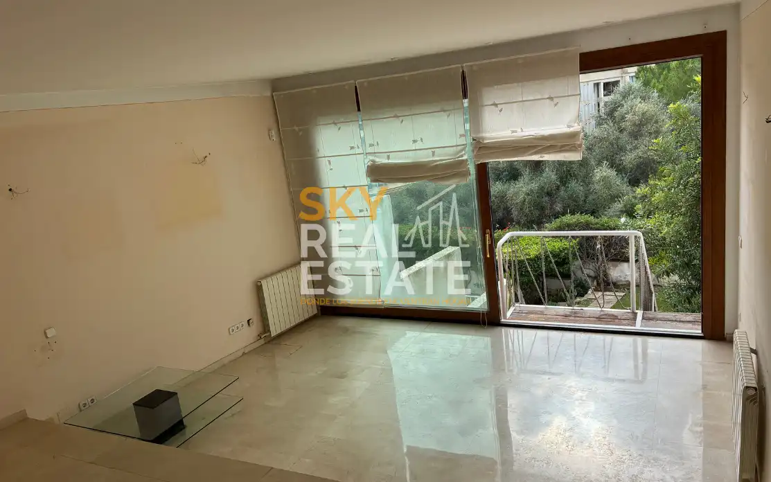 Sala d'estar de Casa adosada en venda en Pollença Poble