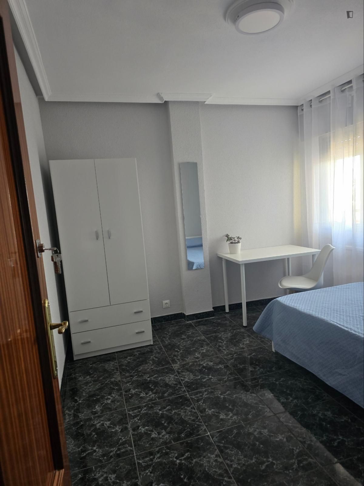 Apartament per a compartir a Estación - Los Manantiales