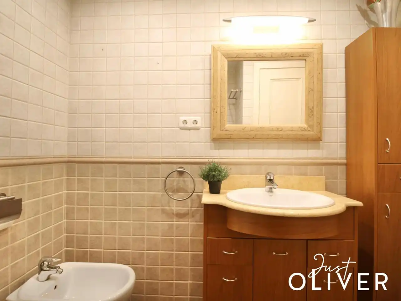 Baño de Apartamento en venta en Salou con Terraza, Trastero y Amueblado