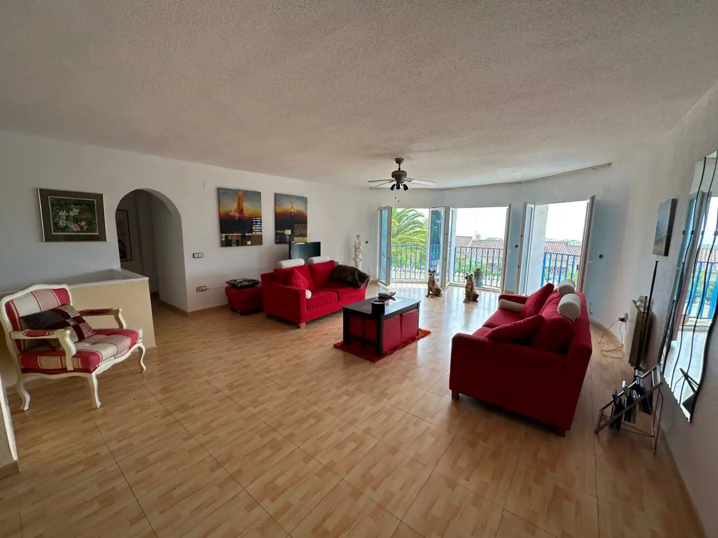Sala d'estar de Casa o xalet en venda en Alcalà de Xivert amb Aire condicionat, Calefacció i Jardí privat