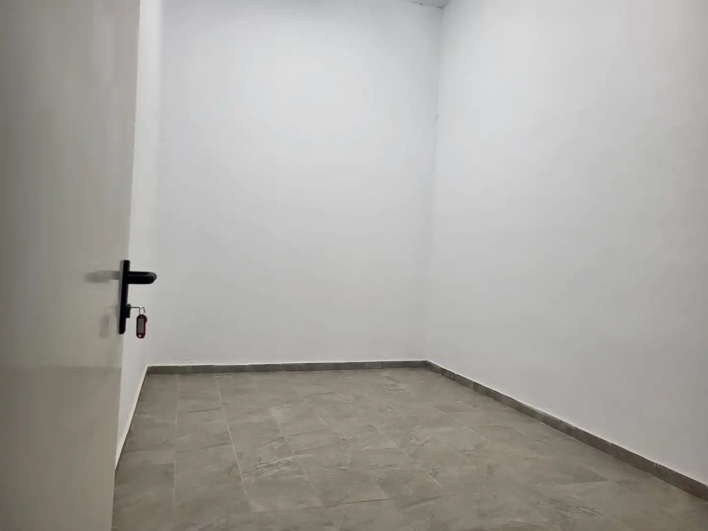 Storage room for sale in Zaragoza