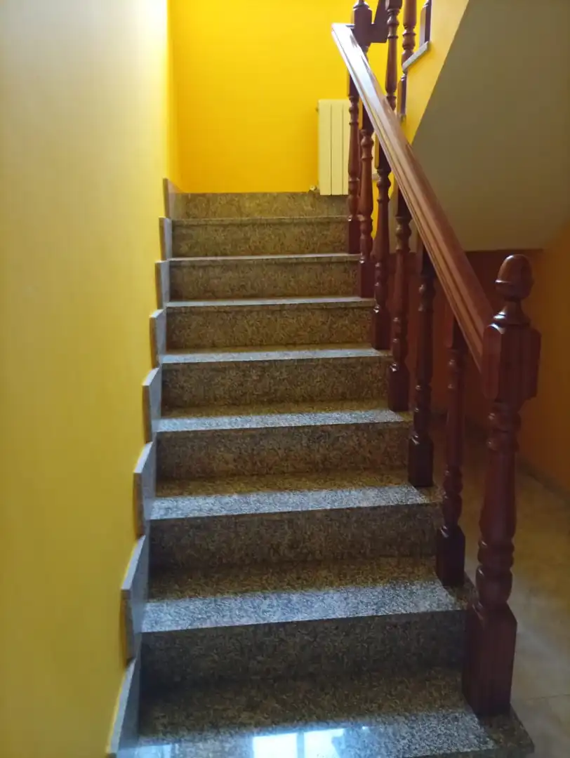 Casa o xalet en venda en Ourense Capital  amb Calefacció, Jardí privat i Parquet