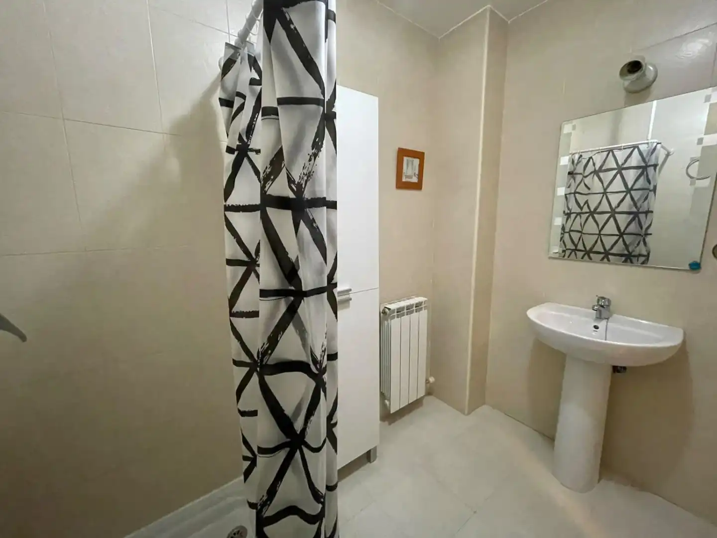 Baño de Ático en venta en Valdepeñas con Aire acondicionado, Calefacción y Terraza