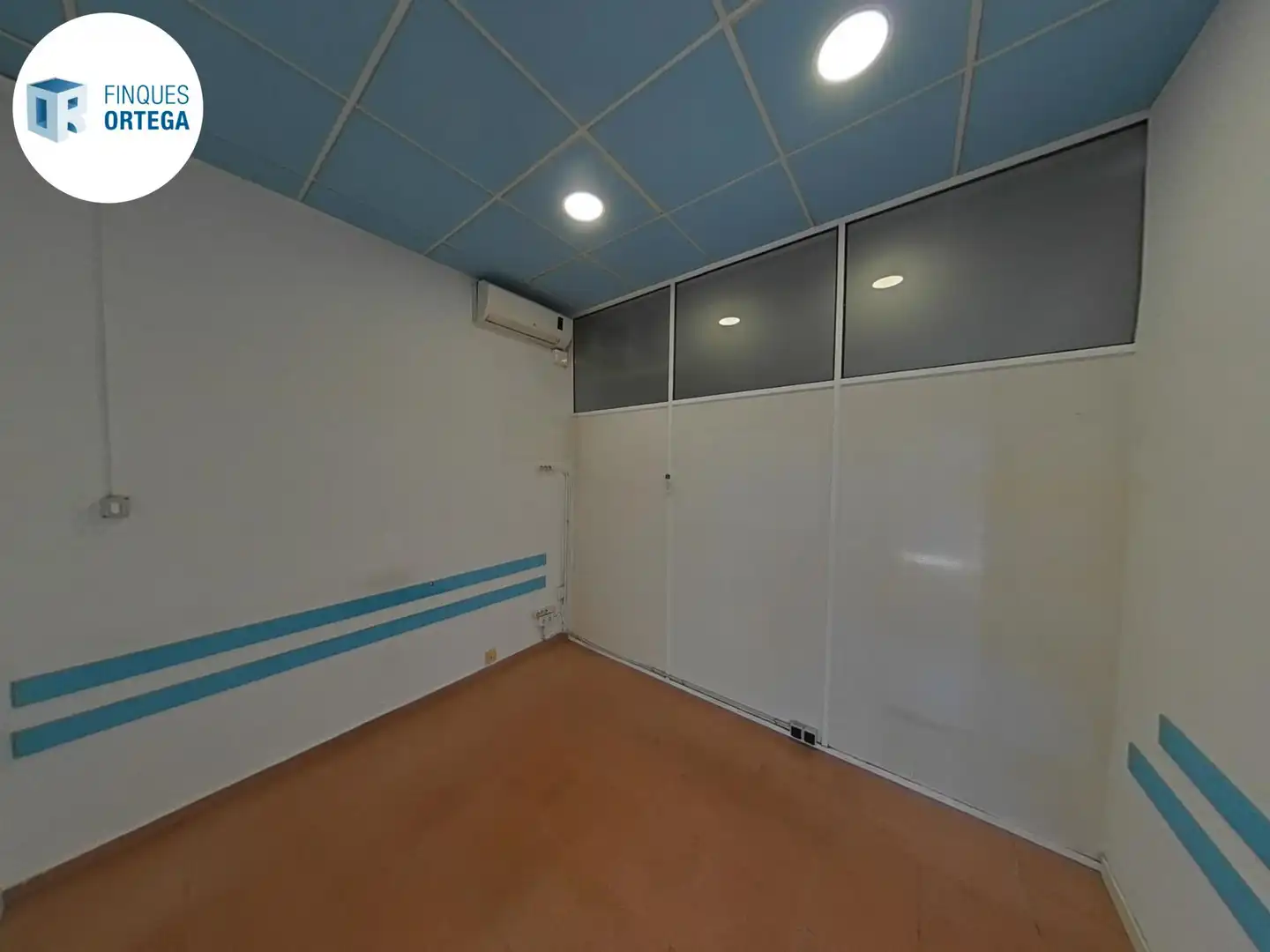 Local comercial de lloguer a de Víctor Català, imagen 8