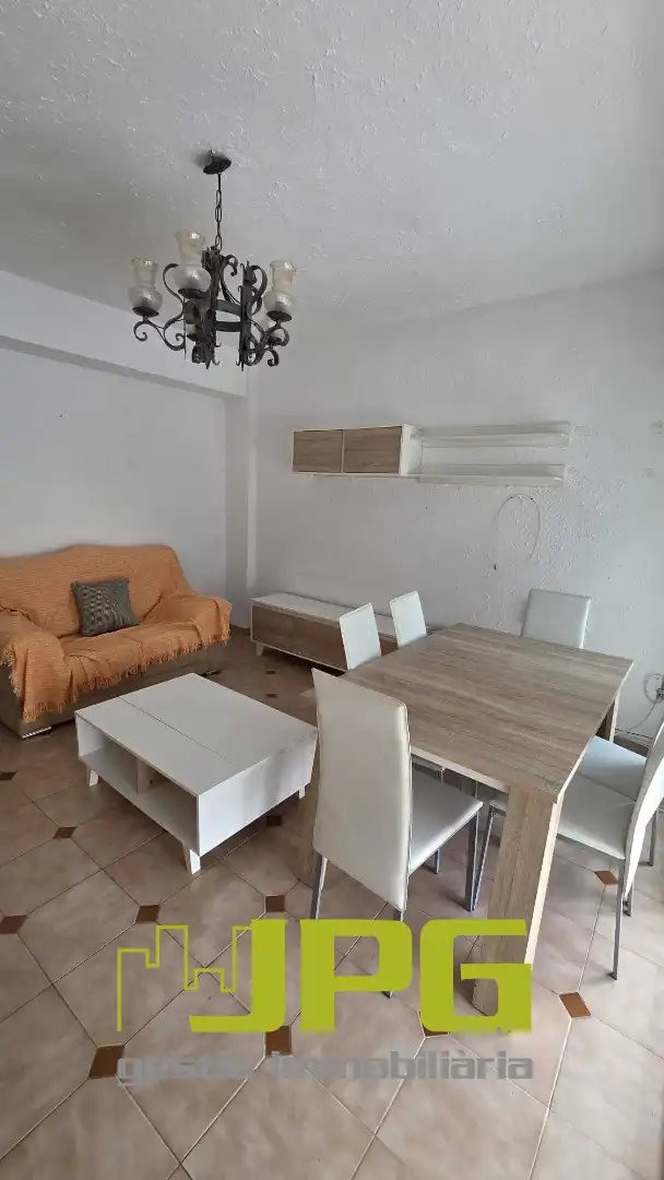 Sala de estar de Piso en venta en Sant Joan d'Alacant con Amueblado, Horno y Balcón