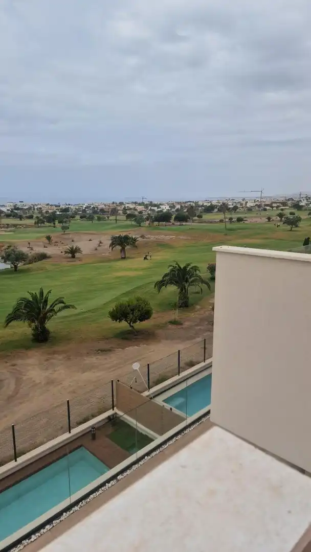 Àtic de lloguer en Almería amb Aire condicionat, Calefacció i Jardí privat