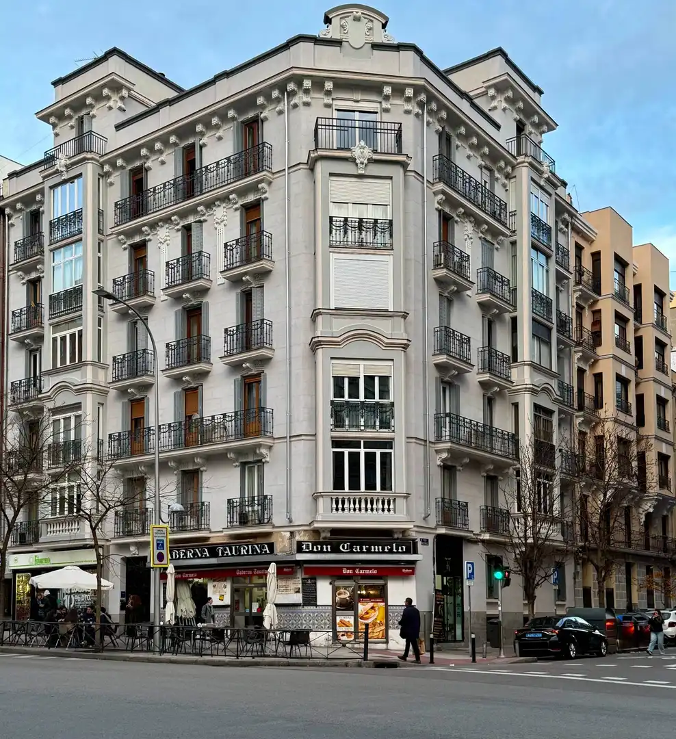 Vista exterior de Piso en venta en Madrid con Aire acondicionado, Calefacción y Parquet