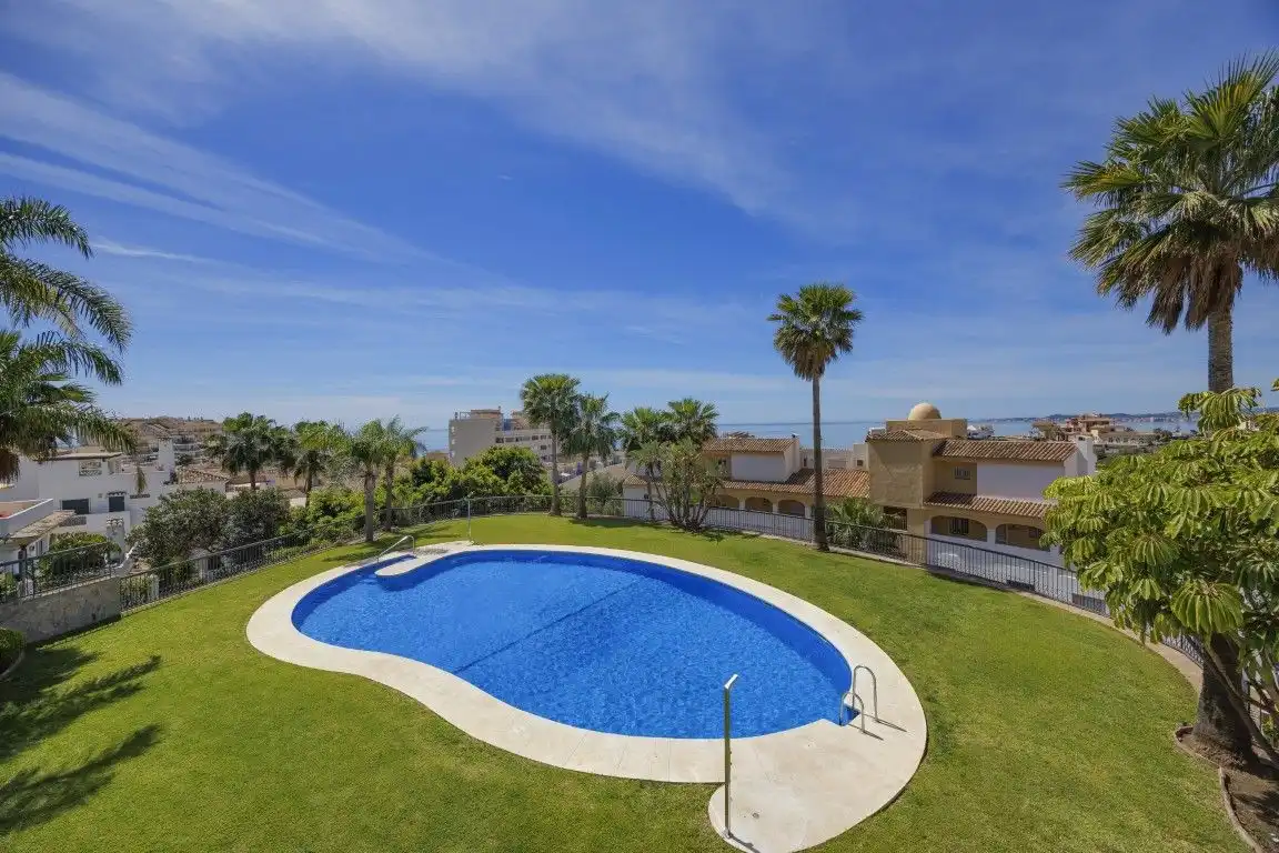 Jardí de Apartament en venda en Benalmádena amb Aire condicionat, Calefacció i Moblat