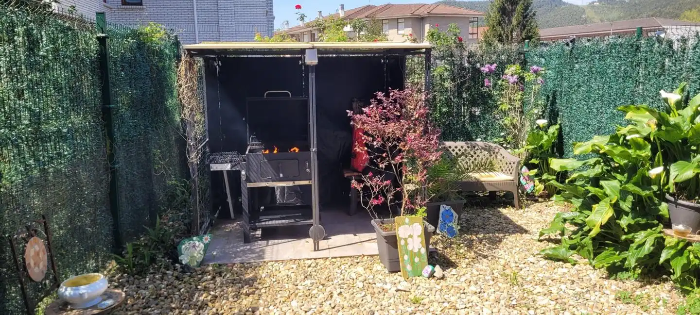 Garten von Erdgeschoss zur Miete in Hazas de Cesto mit Heizung und Möbliert