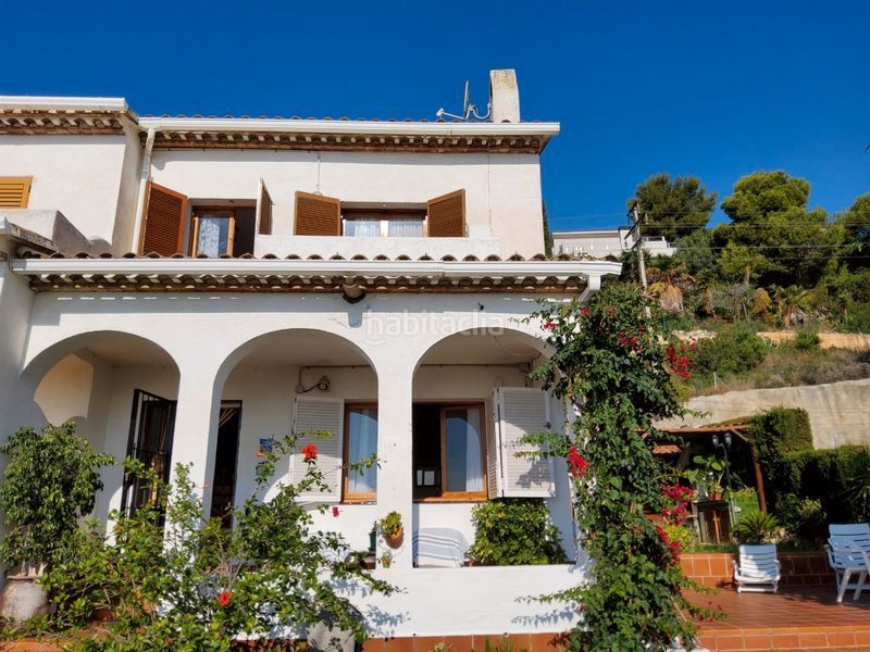 Exterior view of Single-family semi-detached for sale in El Vendrell  with Private garden, Terrace and Storage room