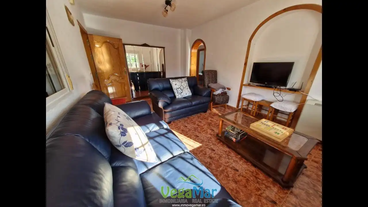 Sala d'estar de Casa o xalet de lloguer en Salobreña amb Jardí privat, Terrassa i Piscina