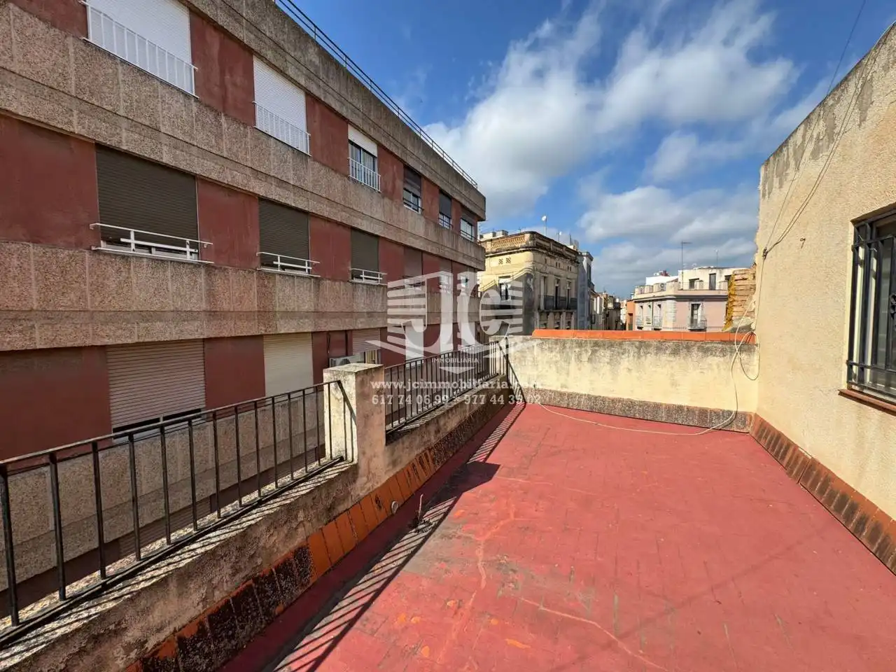 Vista exterior de Casa o xalet en venda en Tortosa amb Aire condicionat, Terrassa i Moblat