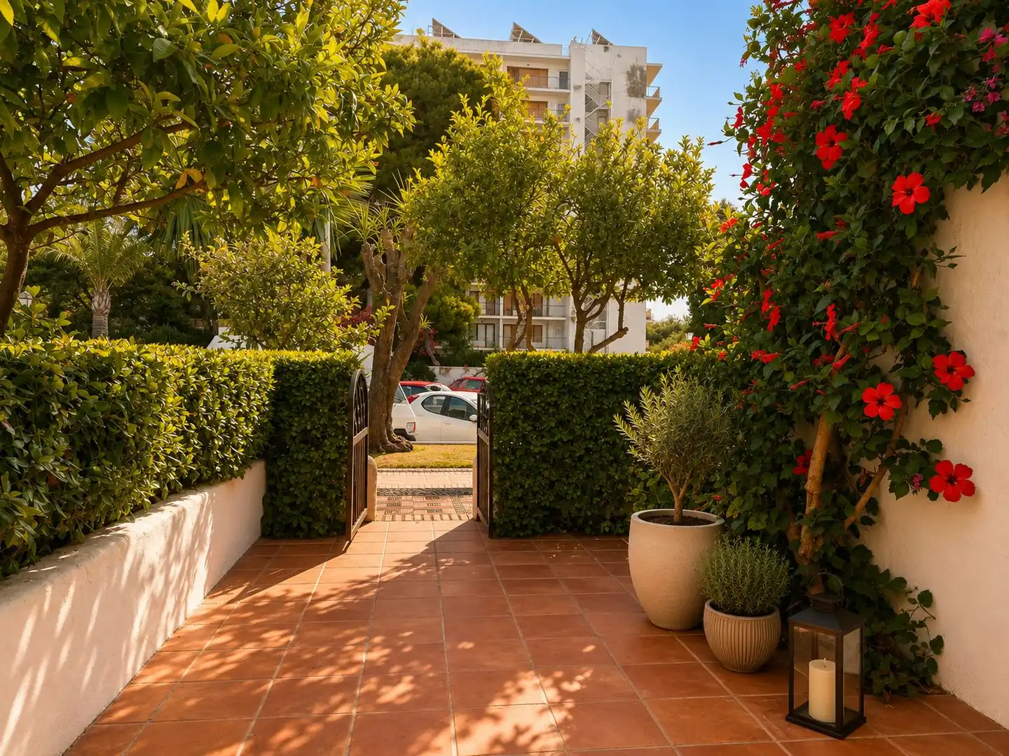 Terrasse von Wohnung zur Miete in Estepona mit Klimaanlage, Terrasse und Möbliert