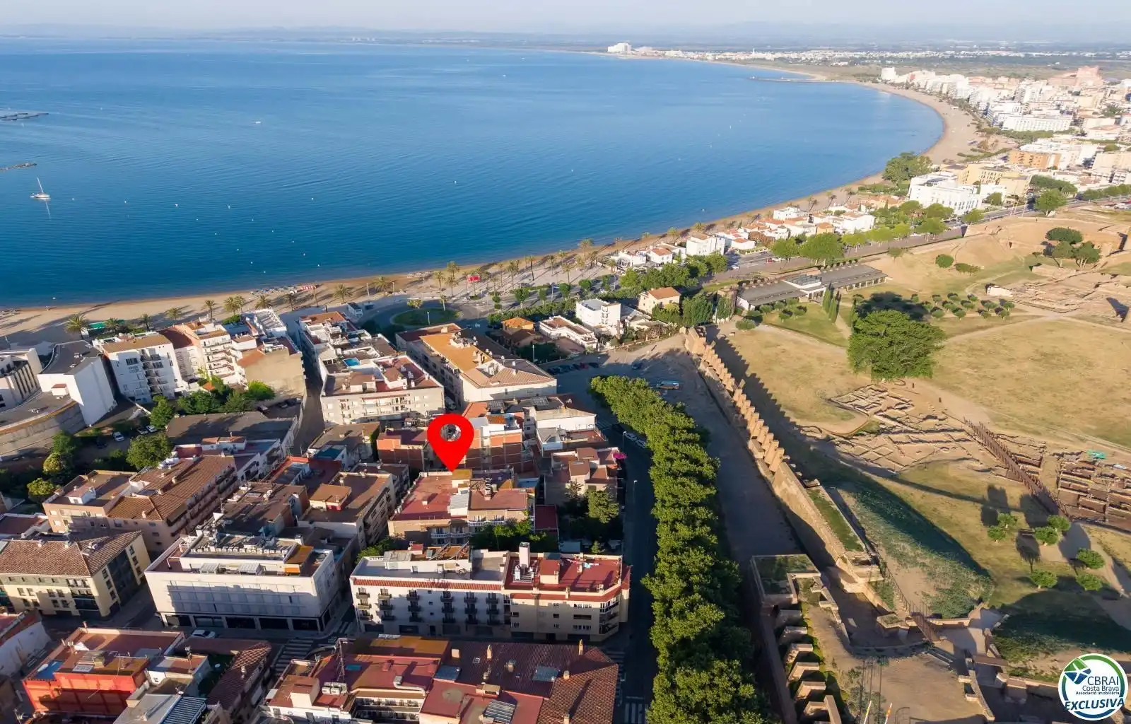 Vista exterior de Apartament en venda en Roses amb Aire condicionat