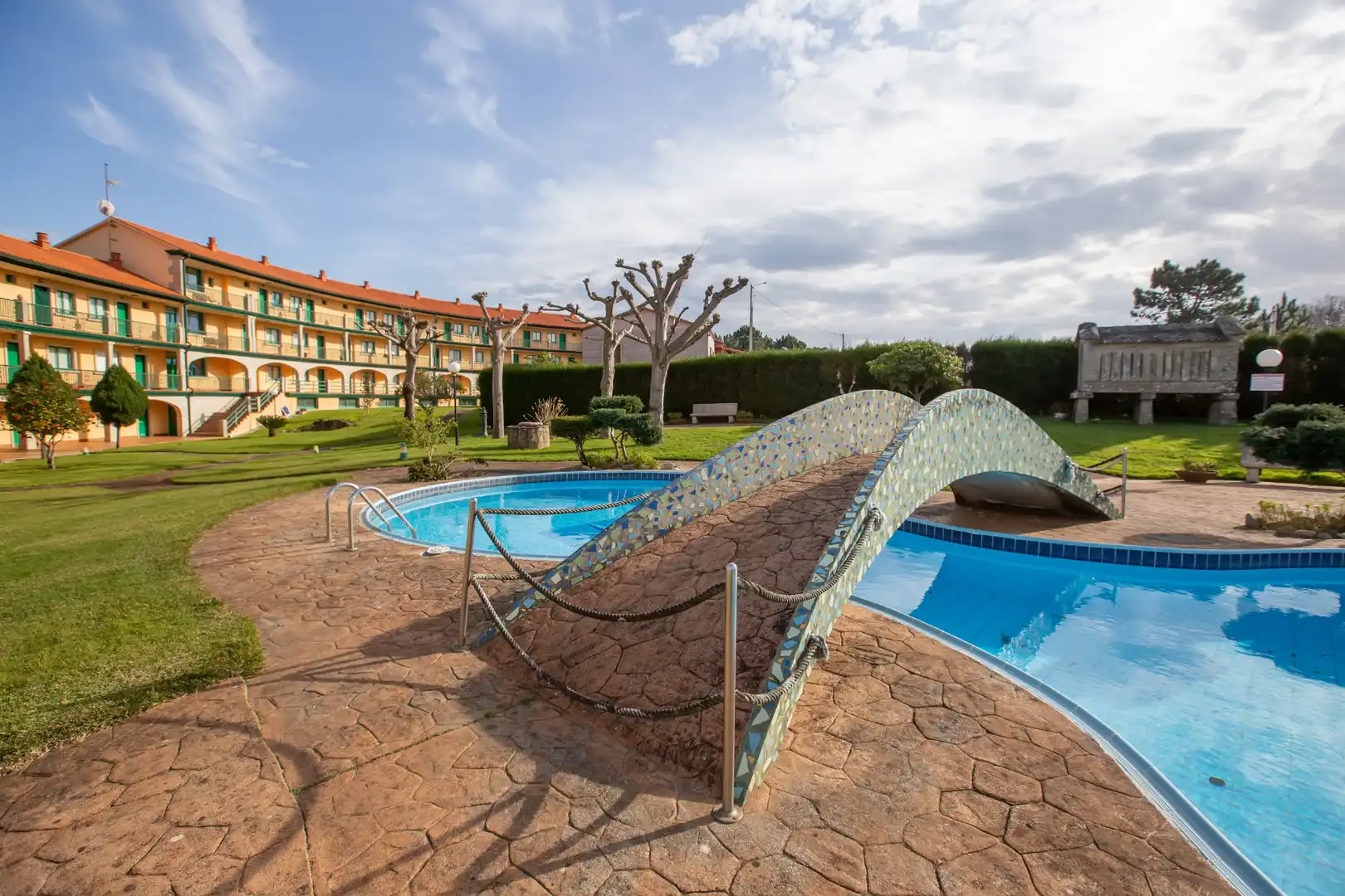 Piscina de Apartament en venda en Sanxenxo amb Terrassa, Traster i Moblat