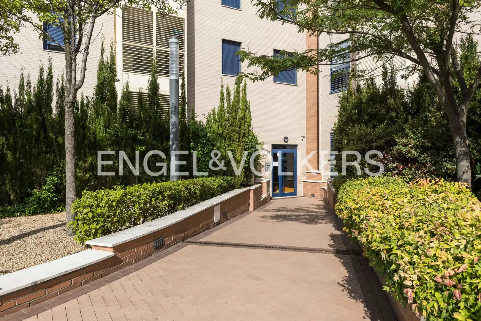 Exterior view of Flat for sale in Madrid  with Air Conditioner, Heating and Swimming Pool