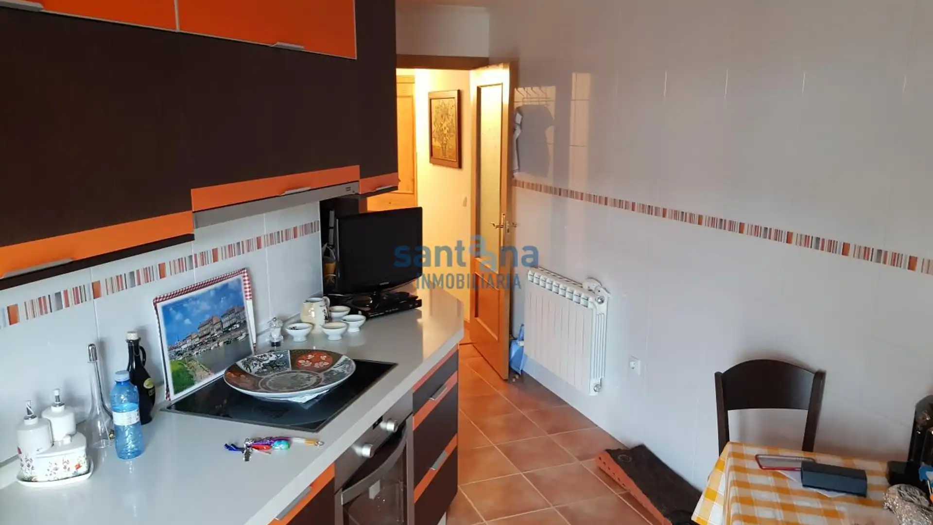 Cocina de Apartamento en venta en La Robla  con Calefacción, Parquet y Terraza