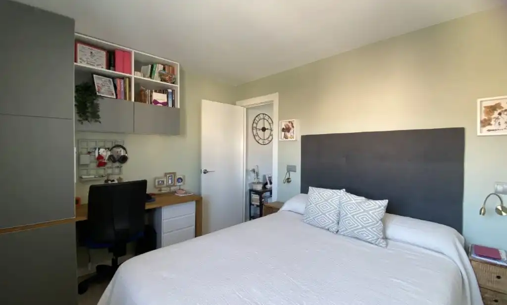 Bedroom of Flat for sale in Leganés  with Air Conditioner, Heating and Terrace