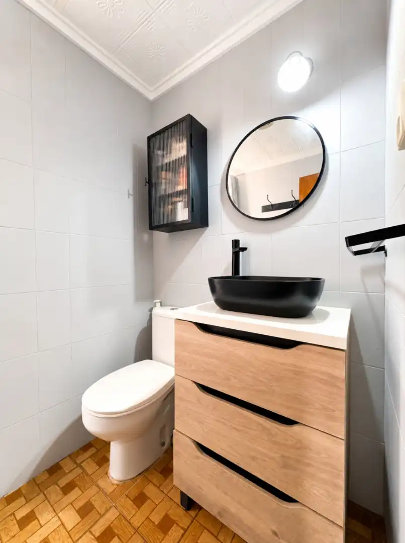 Badezimmer von Wohnung zum Verkauf in Alicante / Alacant mit Klimaanlage, Möbliert und Waschmaschine