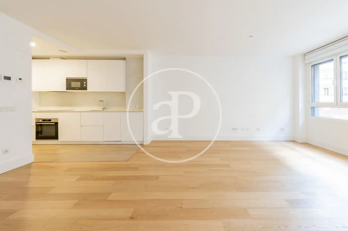 Sala de estar de Piso en venta en  Madrid Capital con Aire acondicionado, Calefacción y Jardín privado