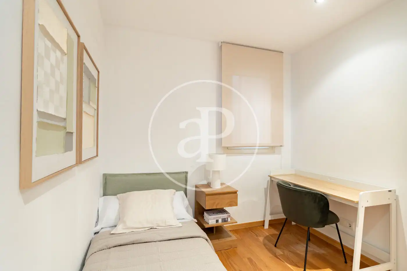 Habitación de Piso en venta en Barcelona con Aire acondicionado, Calefacción y Balcón