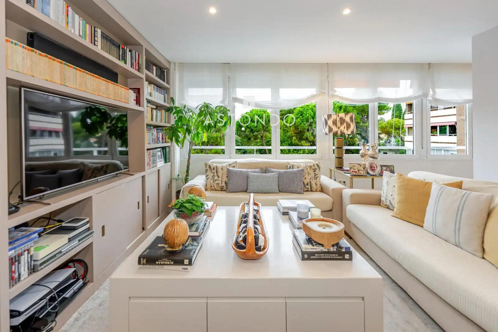 Living room of Flat for sale in Hortaleza