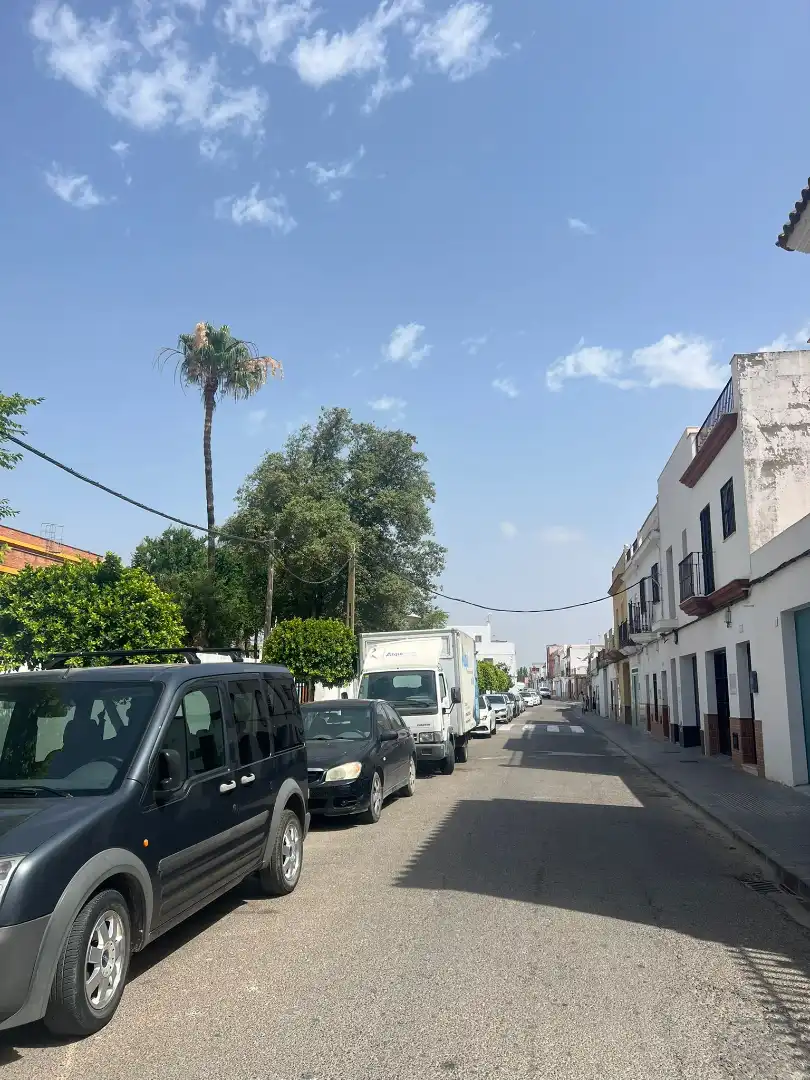 Vista exterior de Piso en venta en Los Palacios y Villafranca con Balcón